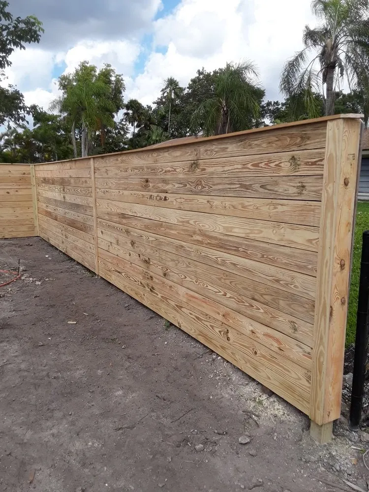 Expert fence repair for homes in Hialeah, FL by Morejon Installer