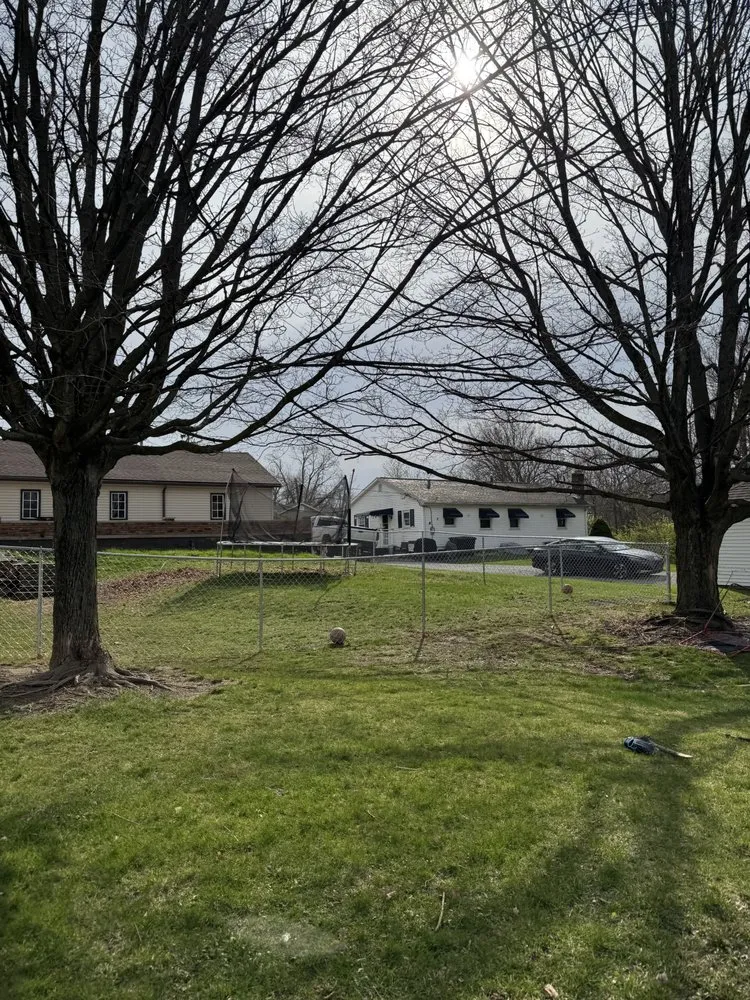 Top-rated vinyl fence installation experts serving Troy, OH - Morrows Contracting Solutions