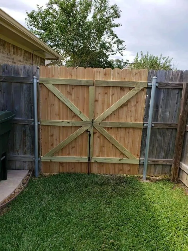 Local wood fence service in Bryan, TX by Mr. Fix It
