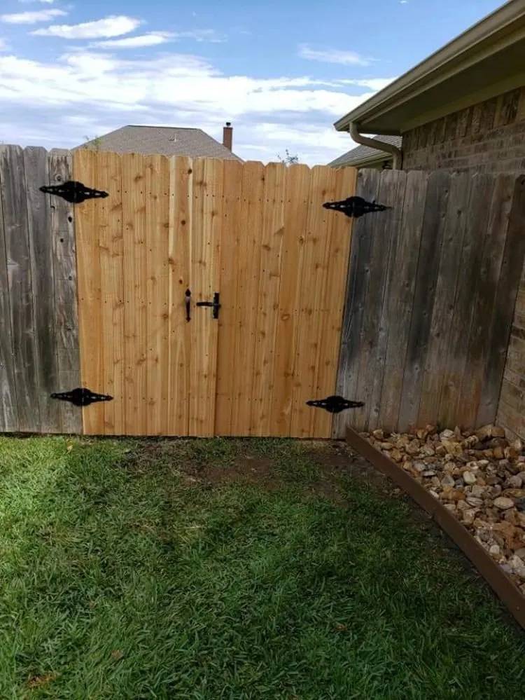 Local fence repair service in Bryan, TX - Mr. Fix It