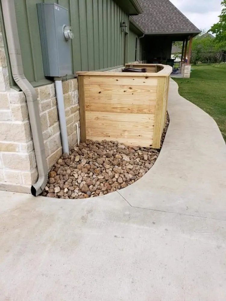 Expert vinyl fence installation in Bryan, TX by Mr. Fix It