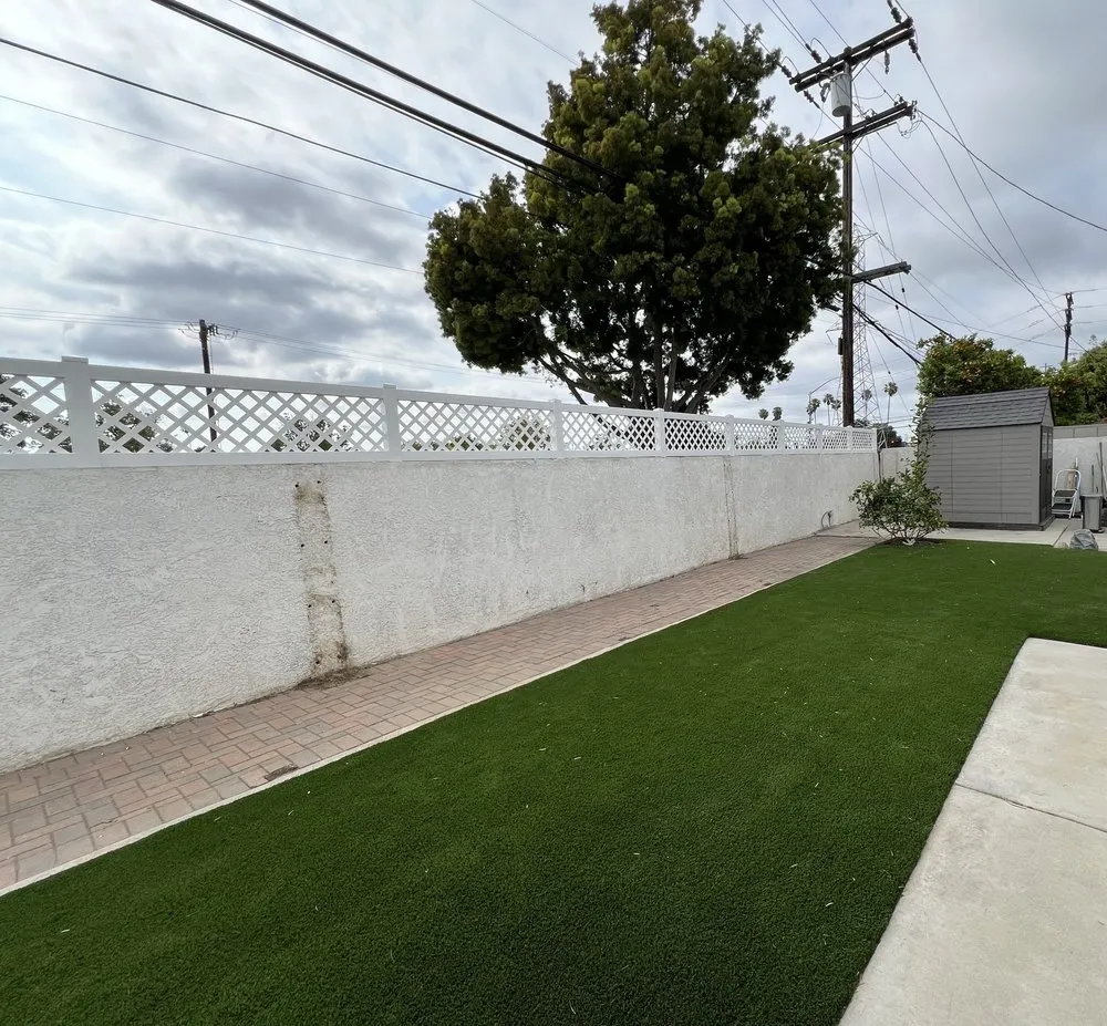 Affordable fence repair service in Carson, CA - Mr Vinyl Tech