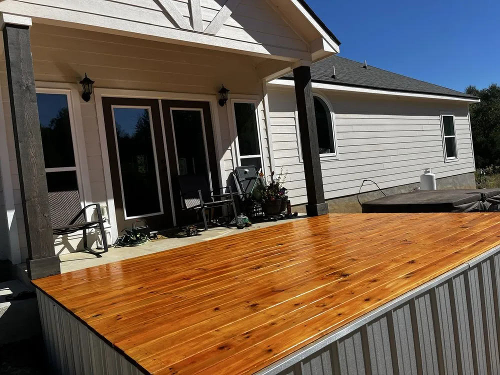 Quality privacy fencing service in Cameron, TX - MTG Construction