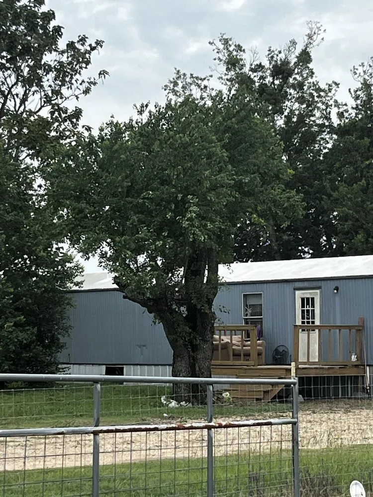 Quality fence repair in Cameron, TX by MTG Construction