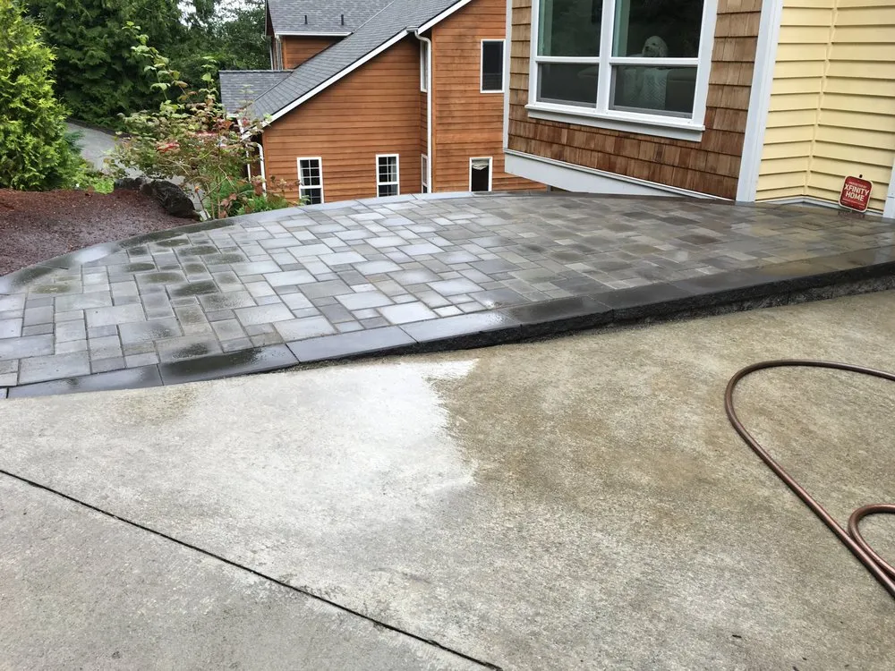 Reliable fence repair in Everett, WA by Munis