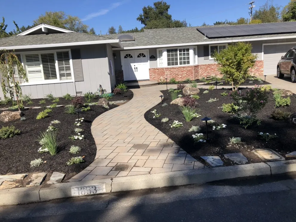 Professional vinyl fence installation experts serving Concord, CA - Native Earth