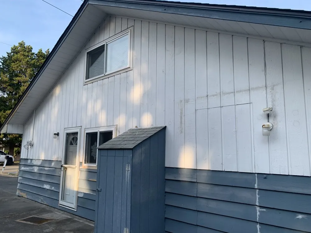 Quality privacy fencing service in Seattle, WA - New Evolution Construction