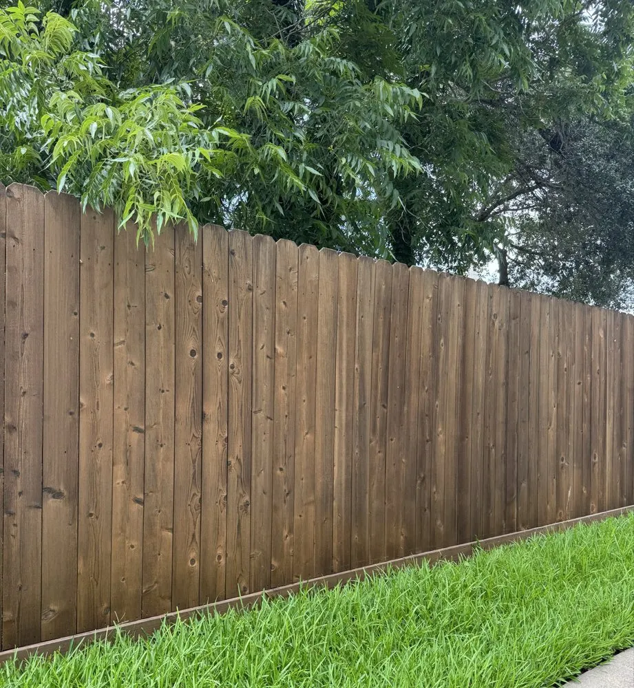 Top-rated chain link fencing for homes in Houston, TX by Nini Solution