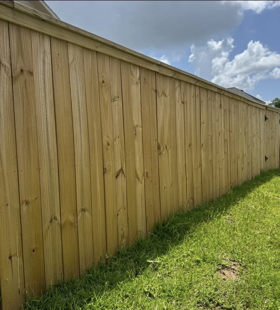 Expert chain link fencing experts serving Houston, TX - Nini Solution