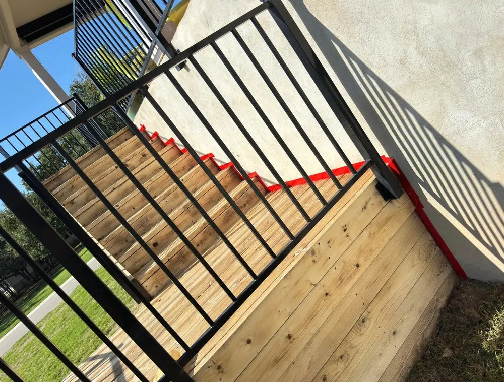 Affordable fence installation service in Kyle, TX - NL Constructors