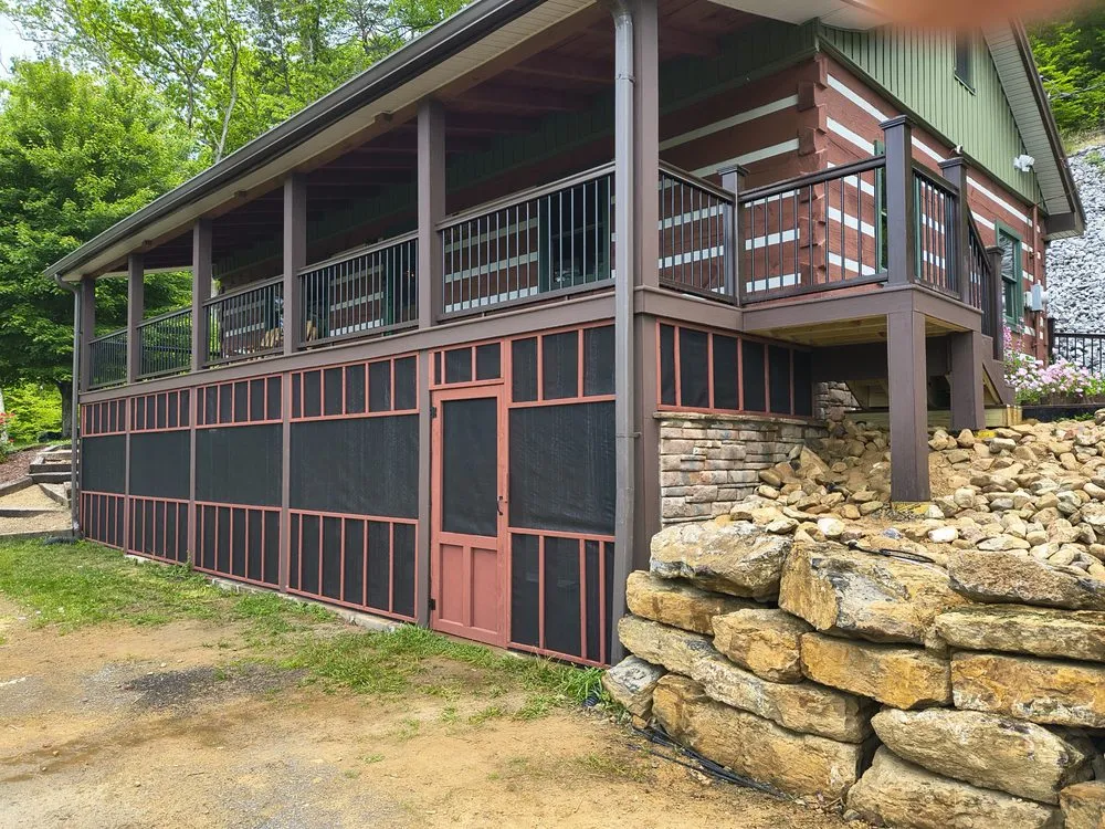 Professional vinyl fence installation for homes in Hampton, TN by Norris Construction