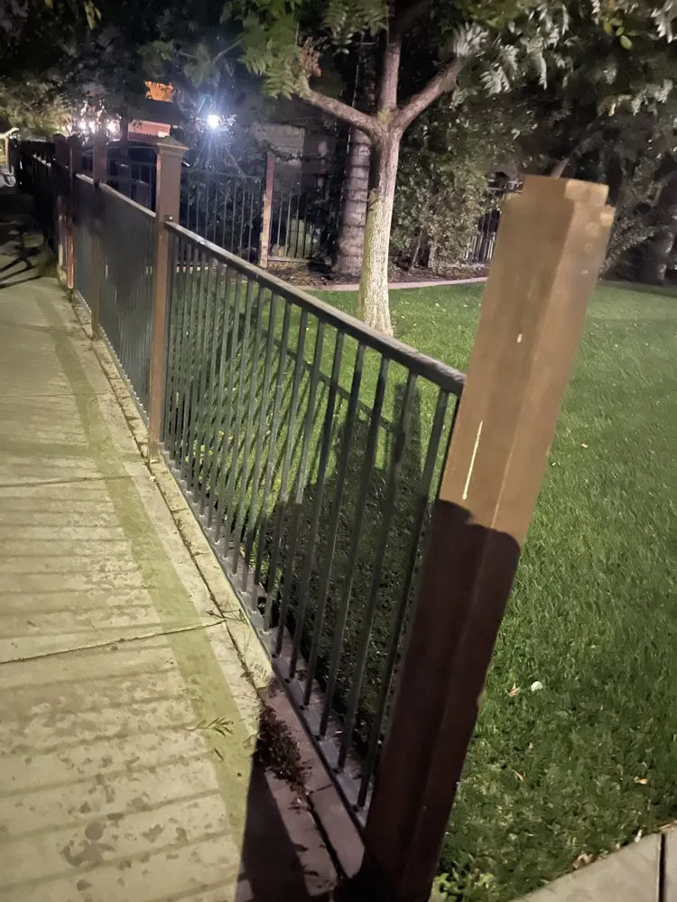 Top-rated privacy fencing in CA, CA by Packmans Junk Removal