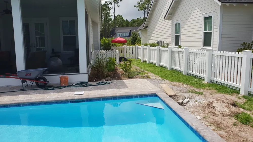 Trusted wood fence service experts serving Freeport, FL - PanstructionPro