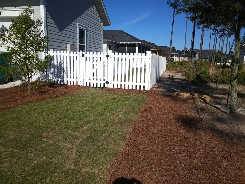 Professional wood fence service service in Freeport, FL - PanstructionPro