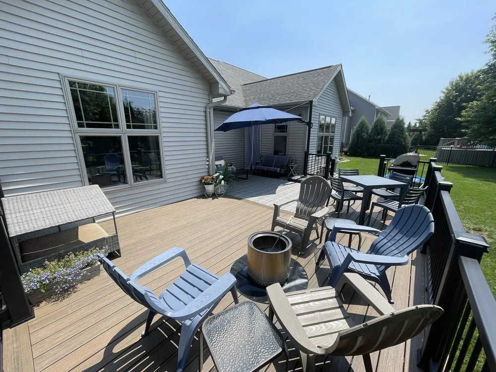 Quality vinyl fence installation in Wrightstown, WI by Phoenix Decking