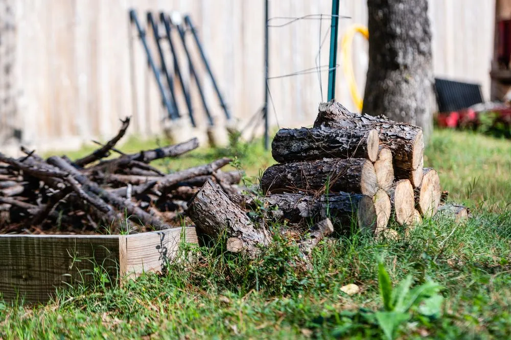 Professional fence repair for homes in Spring, TX by Phoenix Driven Services