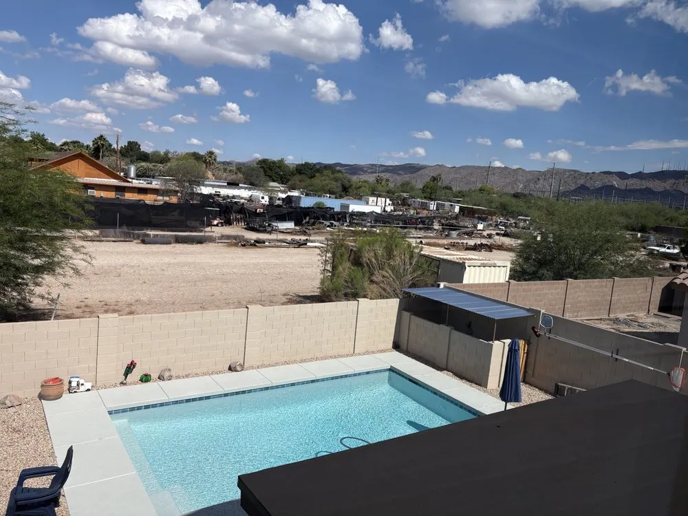 Affordable vinyl fence installation in Phoenix, AZ by Poolsy