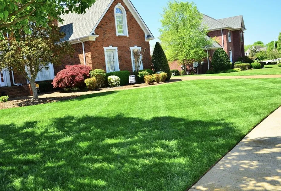 Local chain link fencing experts serving Sparrow Bush, NY - Priority One - Code Green