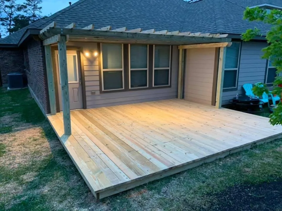 Top-rated wood fence service for homes in Willis, TX by Priority Property Pros