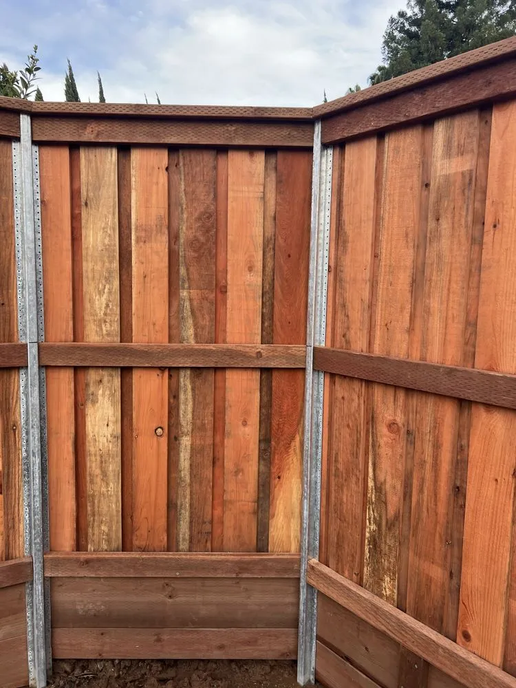 Affordable vinyl fence installation experts serving Carmichael, CA - Pro Line Builders