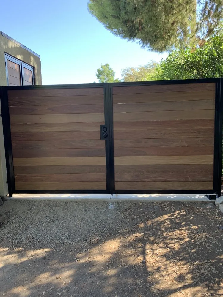 Top-rated fence repair service in El Monte, CA - Projects Welding