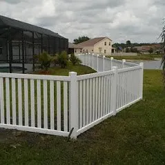 Professional privacy fencing experts serving Ruskin, FL - Python Fence