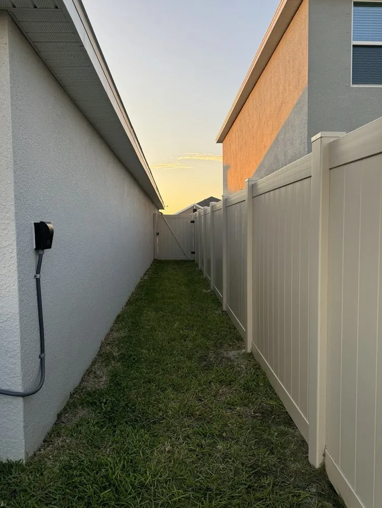 Local wood fence service in Ruskin, FL by Python Fence