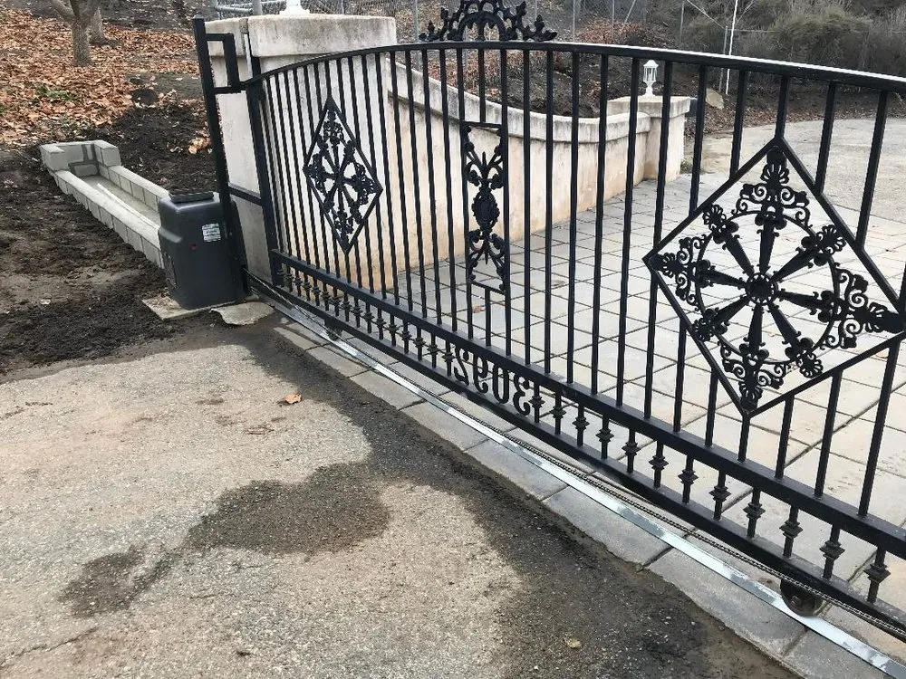 Local chain link fencing service in Fallbrook, CA - Quality Gate