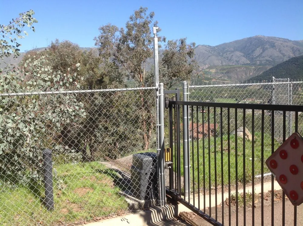 Expert privacy fencing service in Fallbrook, CA - Quality Gate