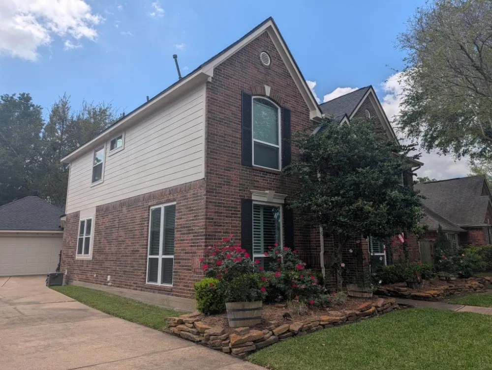 Professional fence installation in Houston, TX by Quick Draw