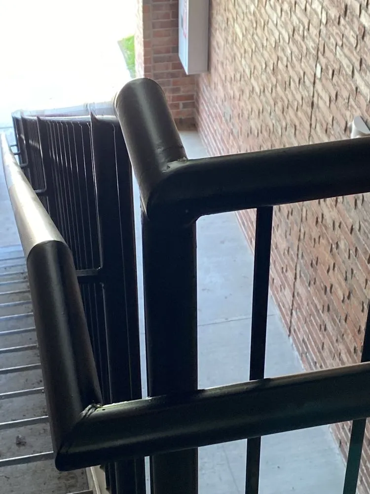 Local privacy fencing experts serving Springfield, MO - Rail-Tech