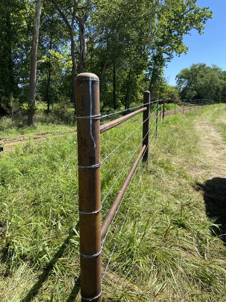 Reliable vinyl fence installation in Bourbon, MO by Ranch Hands
