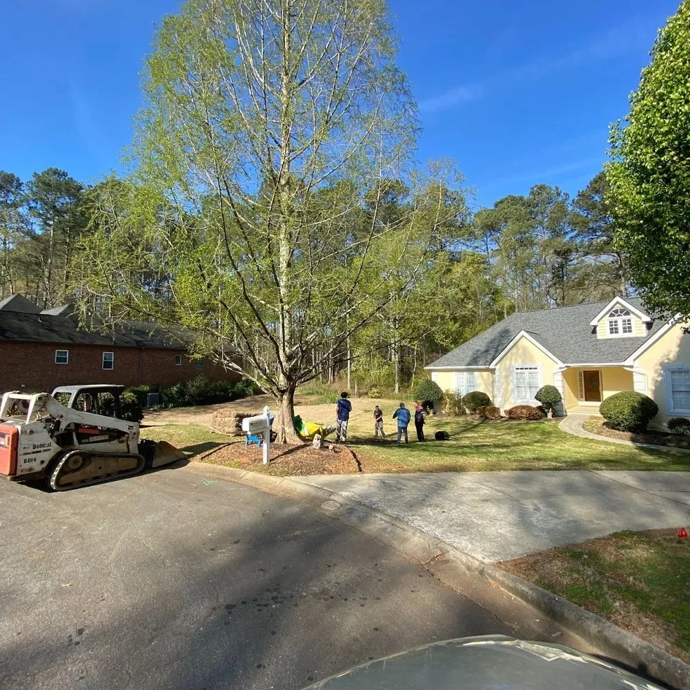 Affordable chain link fencing for homes in Euharlee, GA by R&B Contracting
