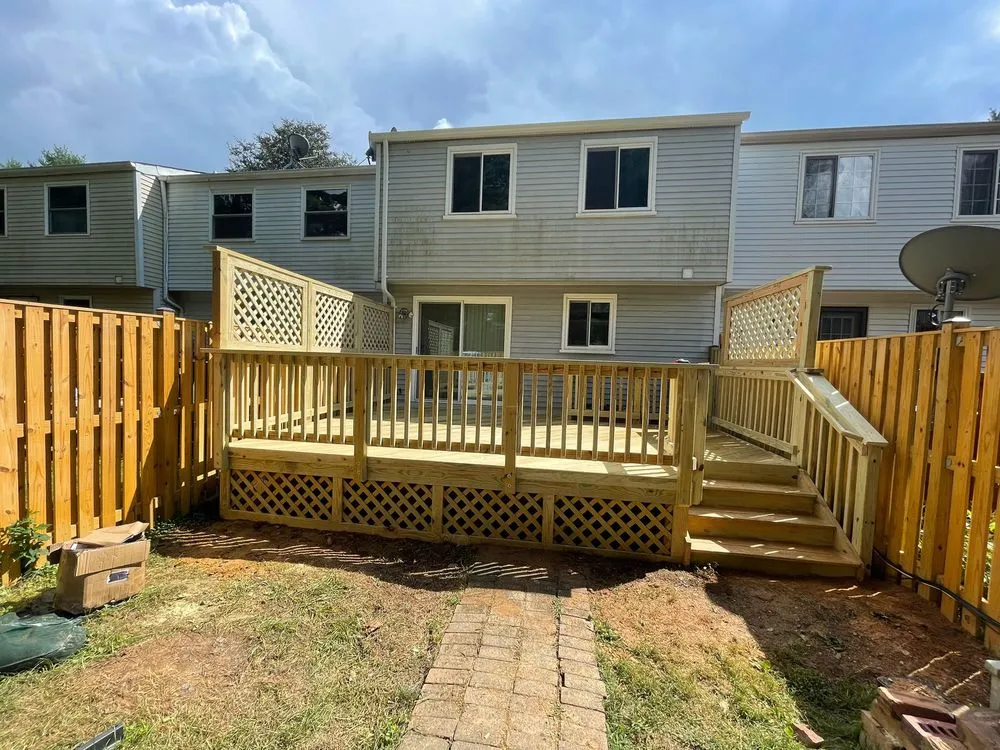 Quality fence repair service in Laurel, MD - Reliable Construction