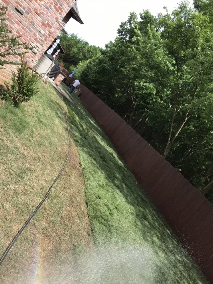 Professional fence installation in Tulsa, OK by Rigo