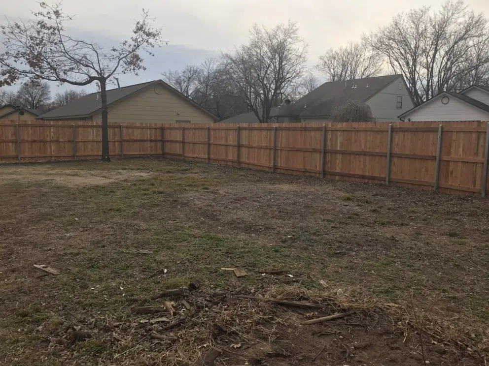 Quality wood fence service experts serving Tulsa, OK - Rigo