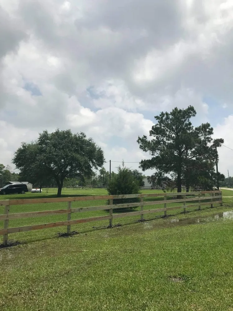 Trusted privacy fencing service in Angleton, TX - Rock Solid Fence