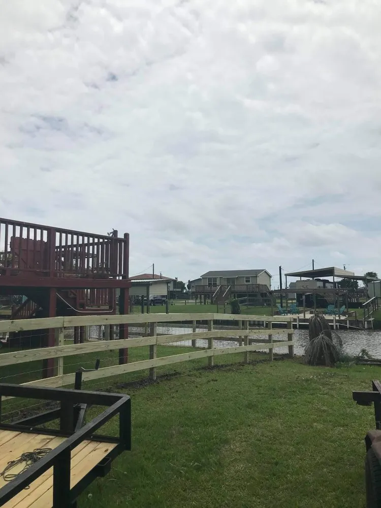 Expert vinyl fence installation for homes in Angleton, TX by Rock Solid Fence