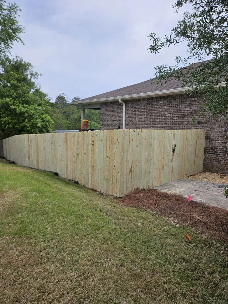 Top-rated privacy fencing service in Freeport, FL - Rodgers