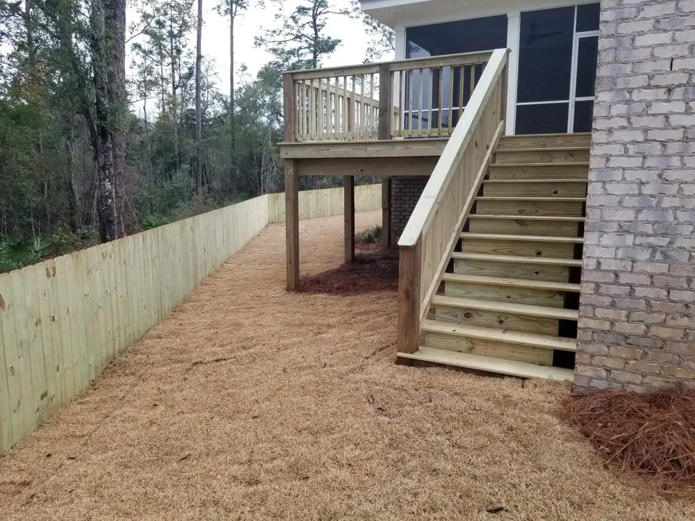 Reliable vinyl fence installation experts serving Freeport, FL - Rodgers