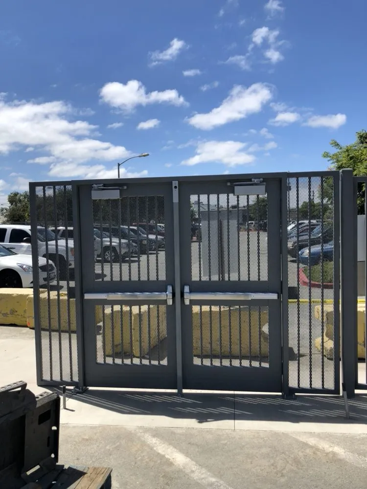 Reliable chain link fencing for homes in Ceres, CA by RQI
