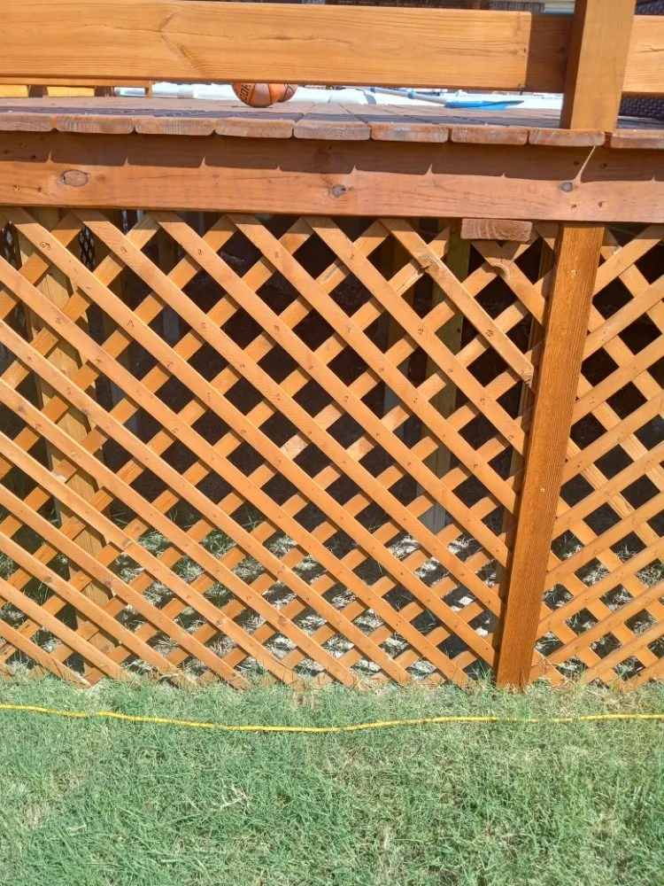 Affordable vinyl fence installation service in Commerce, TX - R&R Communication