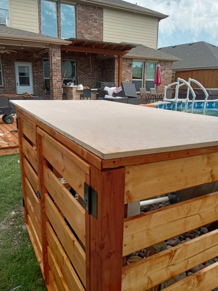 Local privacy fencing service in Commerce, TX - R&R Communication