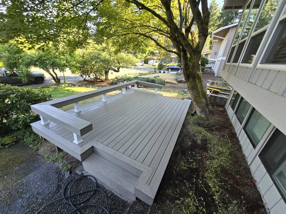 Expert fence installation in Everett, WA by RUIMI CONSTRUCTION