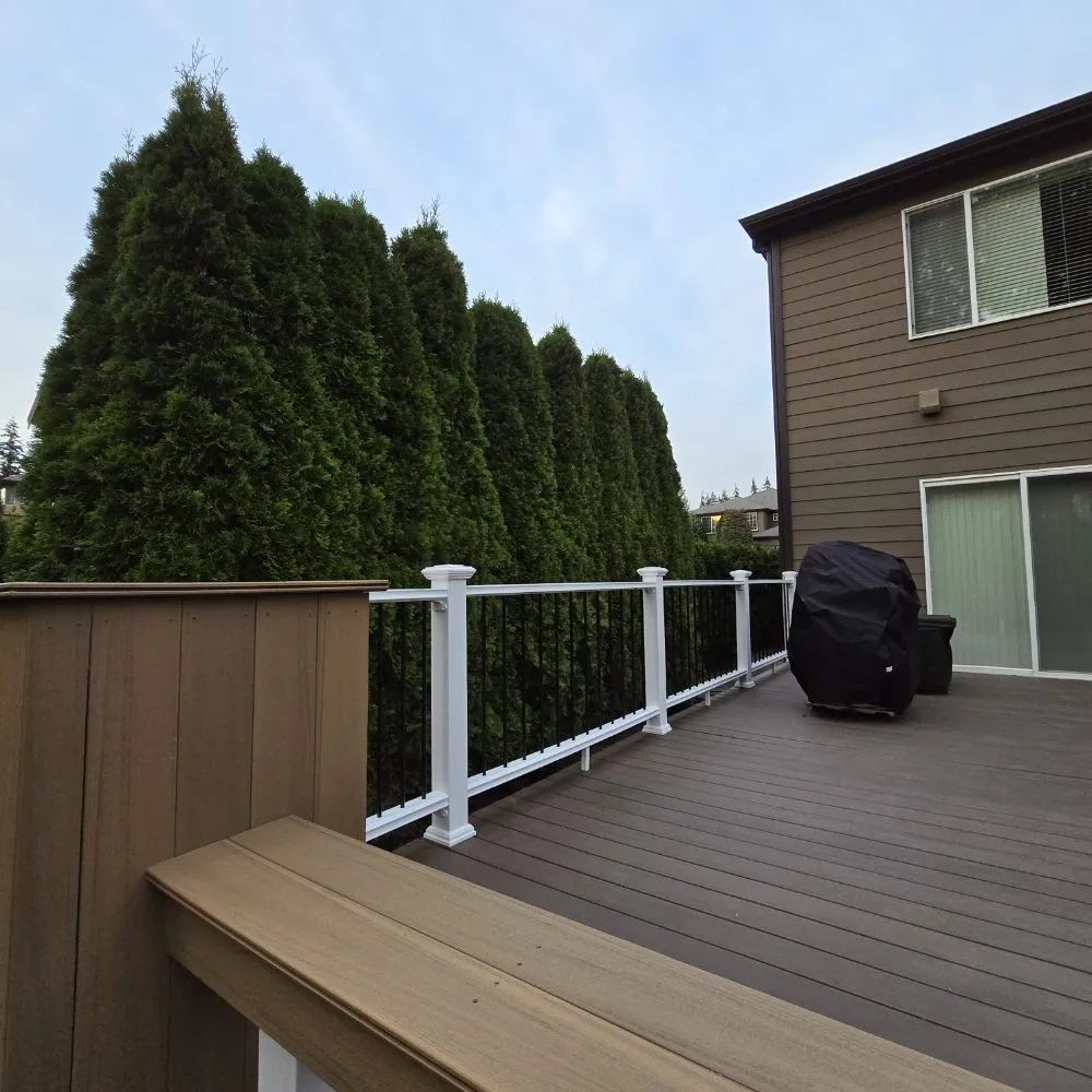 Expert privacy fencing experts serving Everett, WA - RUIMI CONSTRUCTION