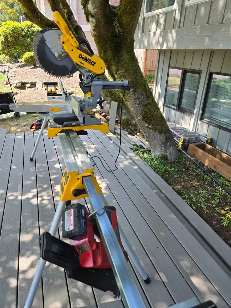 Reliable wood fence service in Everett, WA by RUIMI CONSTRUCTION