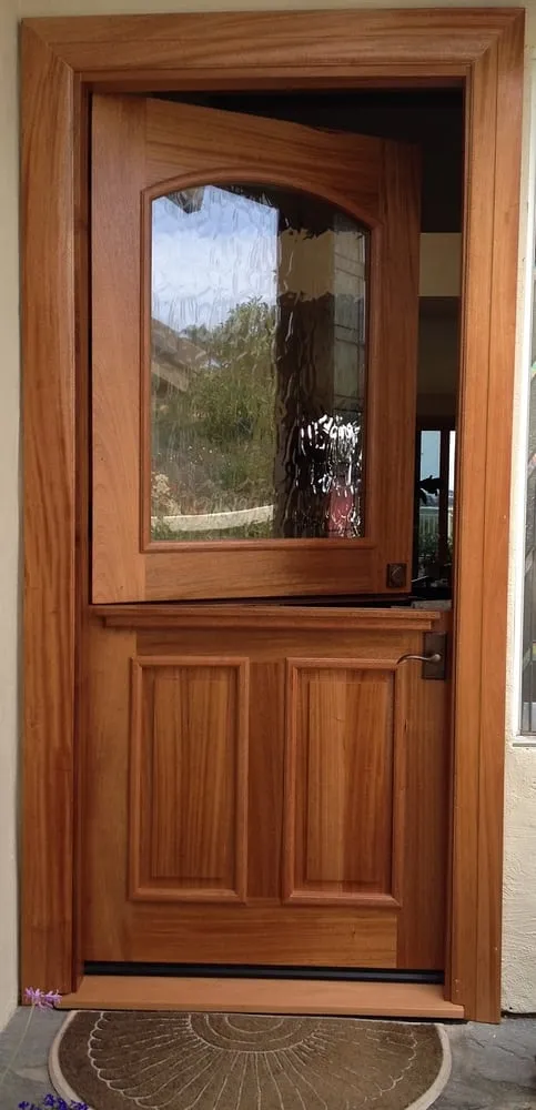 Expert vinyl fence installation in Encinitas, CA by Rustic 101