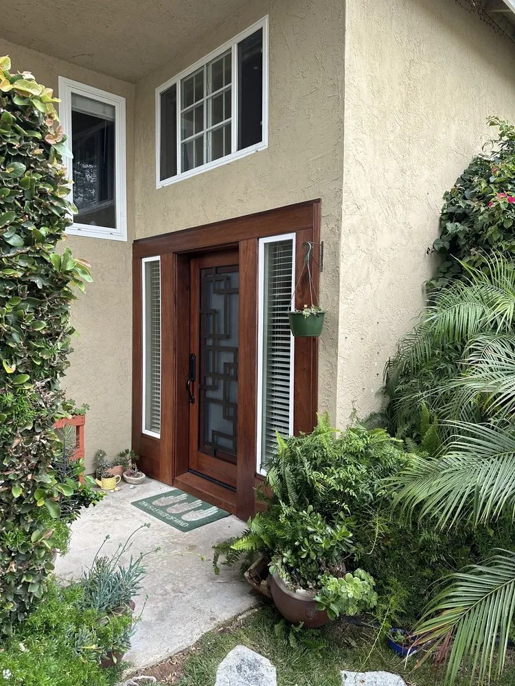 Affordable privacy fencing service in Encinitas, CA - Rustic 101