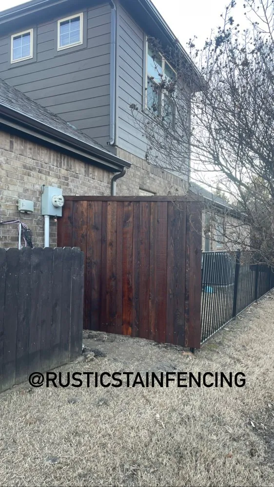 Quality privacy fencing service in Aledo, TX - Rustic Stain