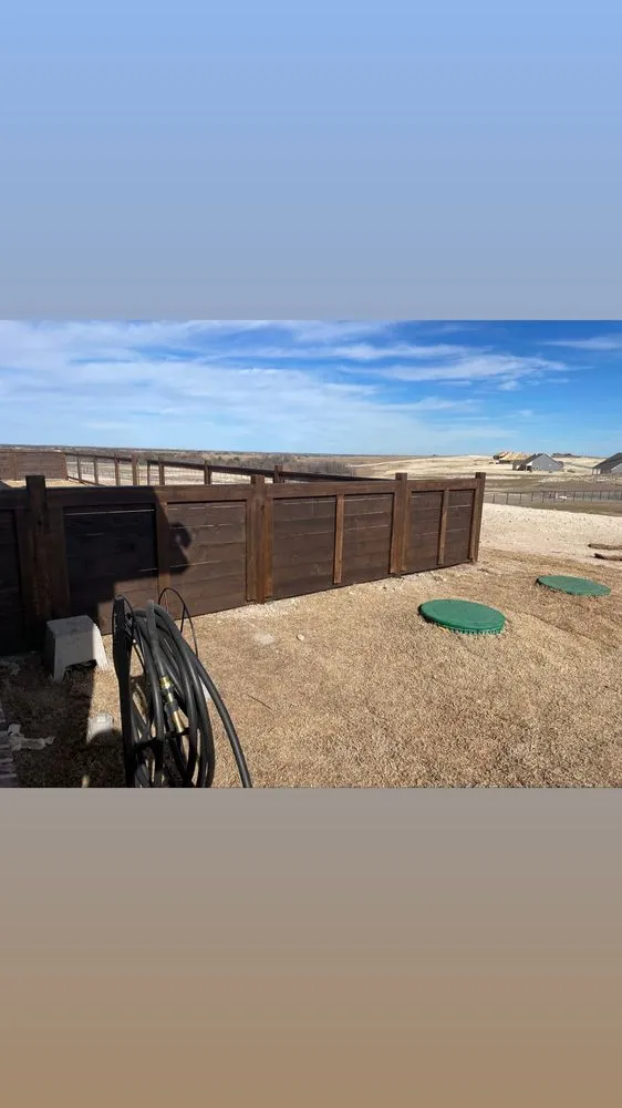 Trusted vinyl fence installation for homes in Aledo, TX by Rustic Stain